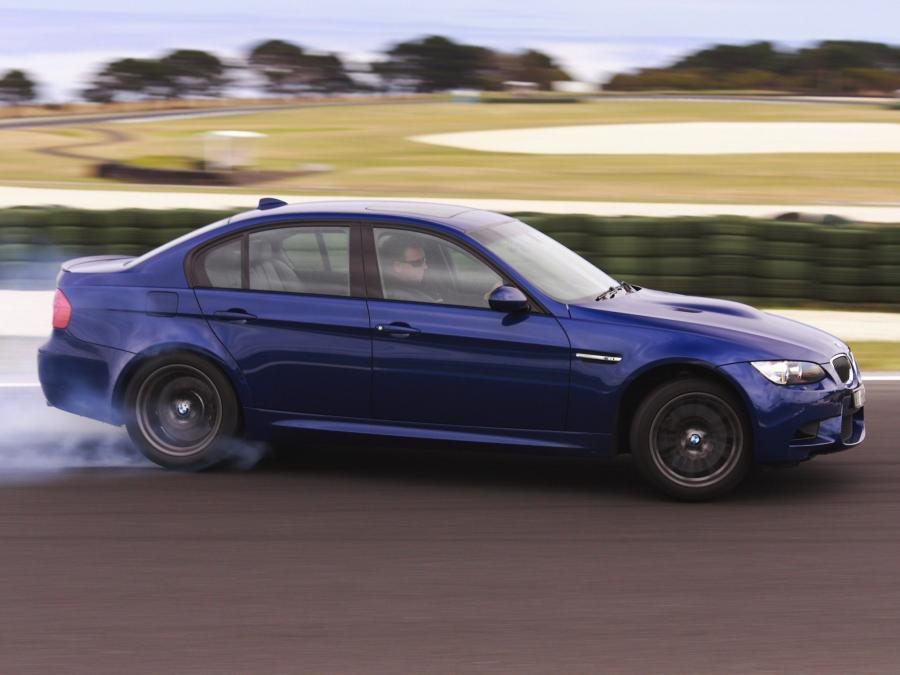  BMW M3 Sedan 2010 года  (AU) (фото 10 из 16)